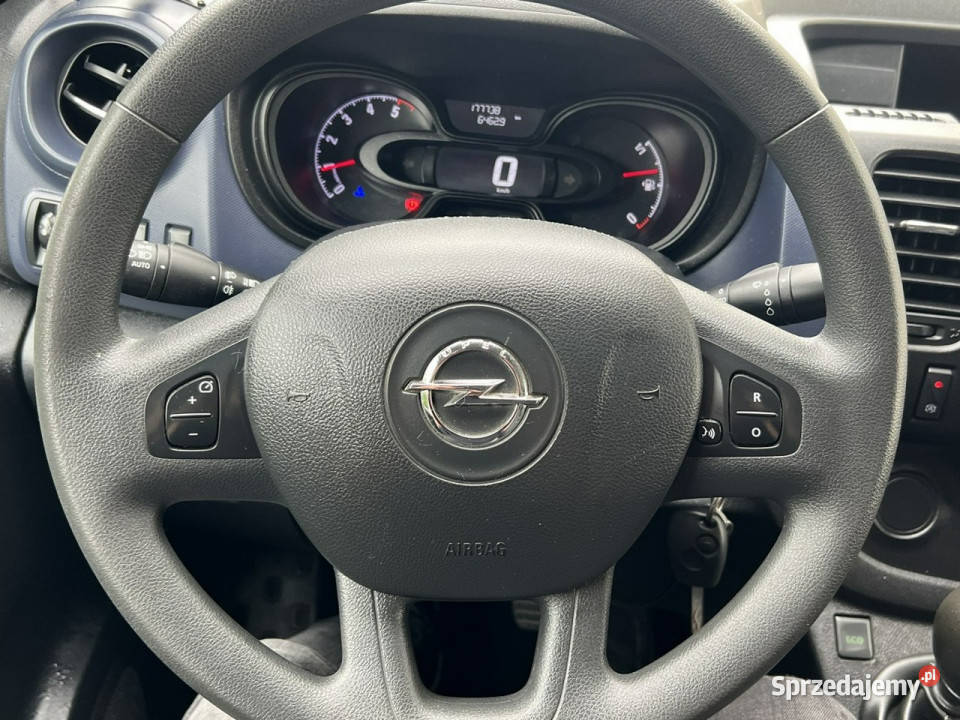 samochody kempingowe Opel Vivaro Opel Vivaro Rok produkcji 2018 Gostyń