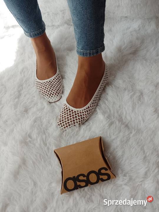 39 ASOS DesignBiałe baleriny ażurowe z Londynu Balerinki Kraków