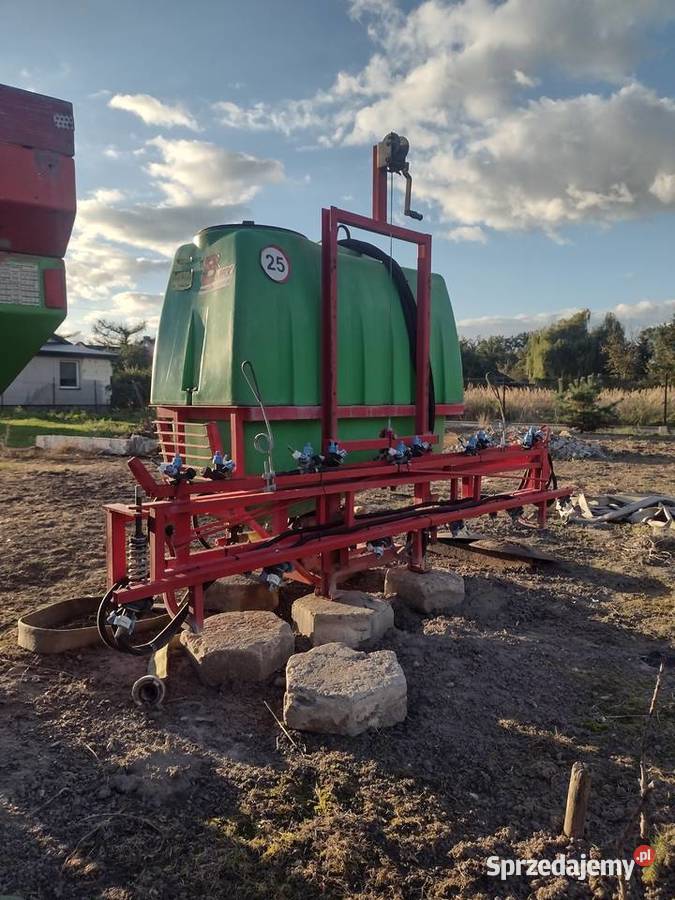 Opryskiwacz 600l belka 12 Krośniewice