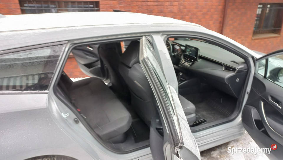 Toyota Corolla Rezerwacja Comfort eCVT 18 122KM Gdańsk