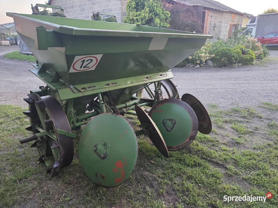 Sadzarka do ziemniaków s2111 Siewniki i sadzarki Kalisz