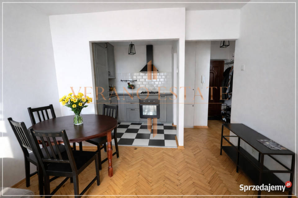 Centrum Radomia 2 pokoje Balkon Winda mazowieckie Radom sprzedam