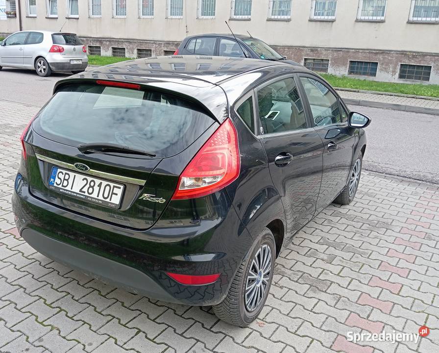 Ford Fiesta Ghia 125 benzyna klimatronic Ghia 1250cm3 sprzedam
