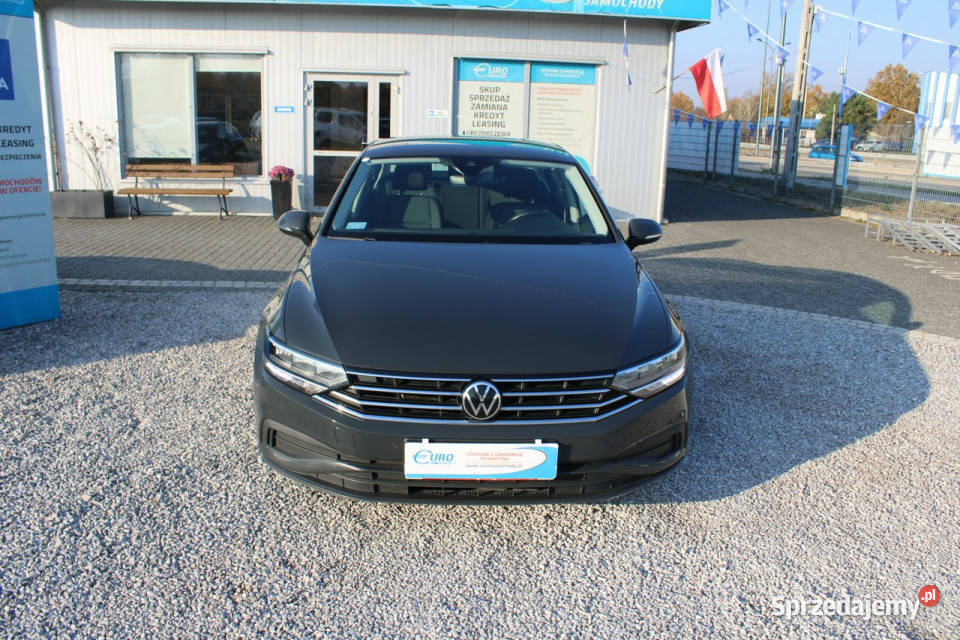 Volkswagen Passat ESSENCE AppConnect LED Fvat światła do jazdy dziennej Warszawa