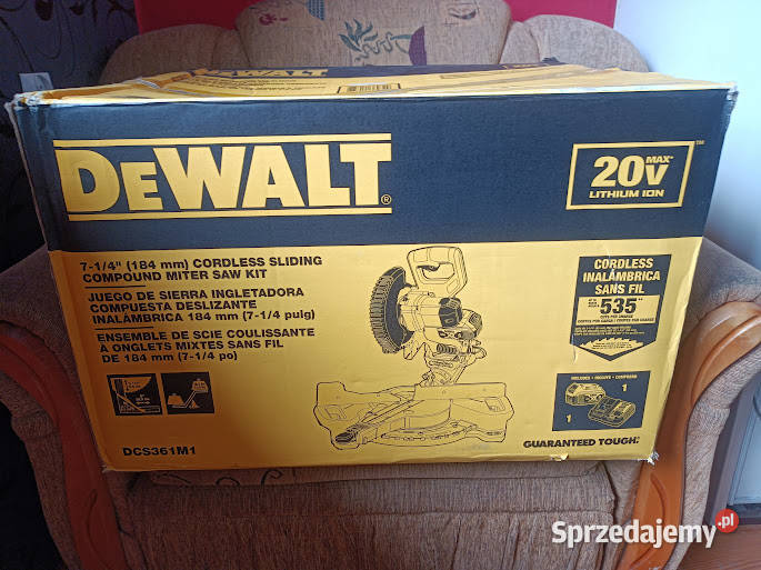 Piła ukośna na teleskopach DeWalt 1820 V z USA