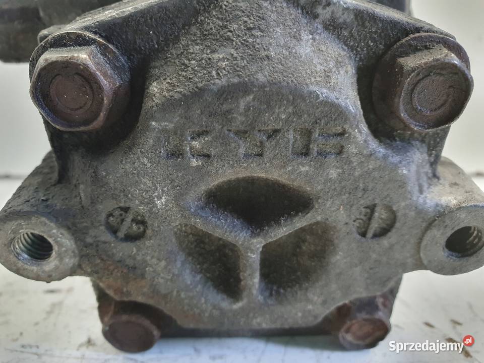 Space Star 13 16V POMPA WSPOMAGANIA