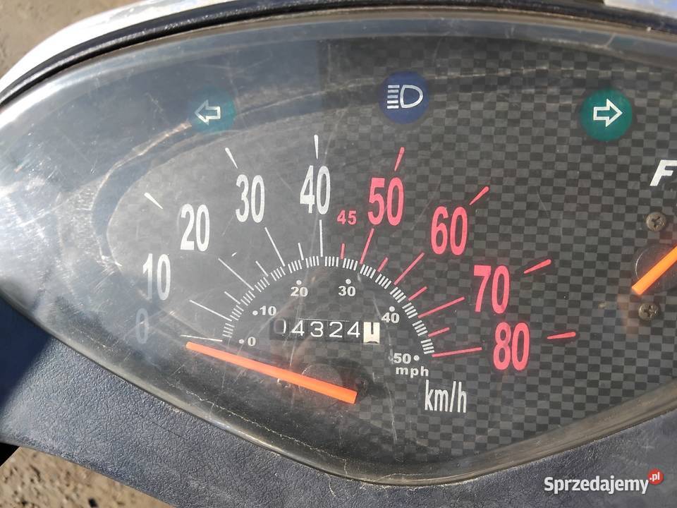 Skuter 50 zarejestrowany aktualne oc i przegląd niebieski Konina