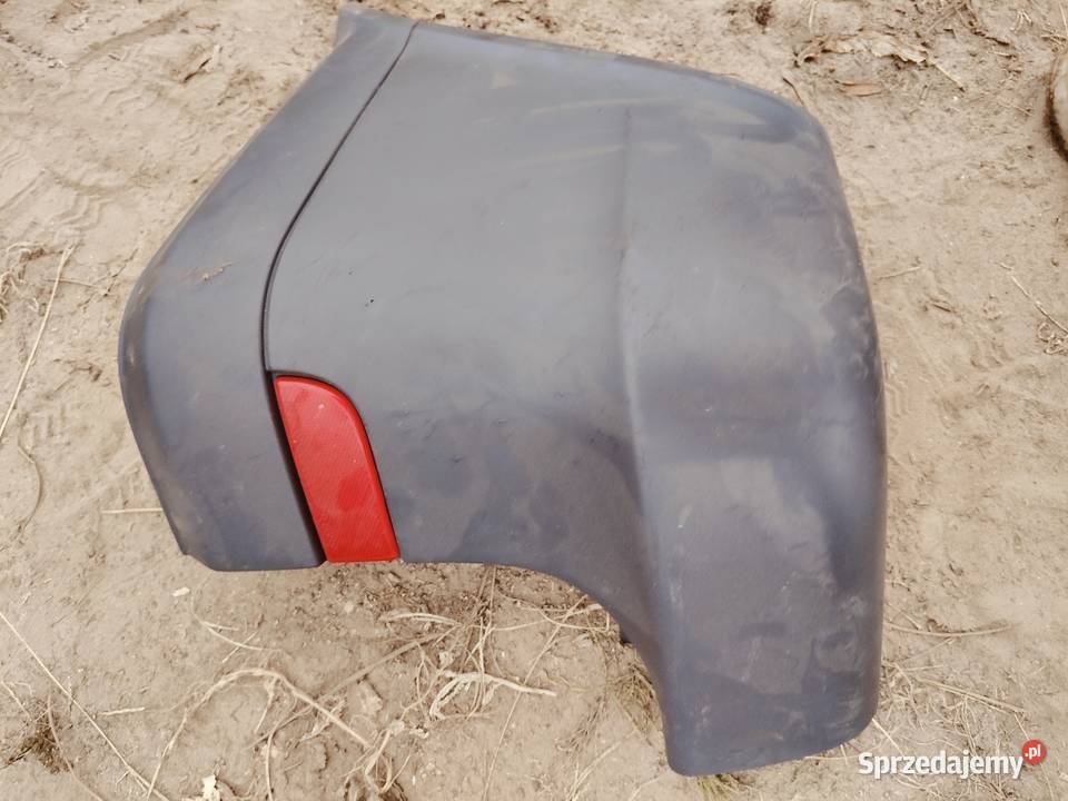 Lewy tylny narożnik Mercedes Vito 2009r