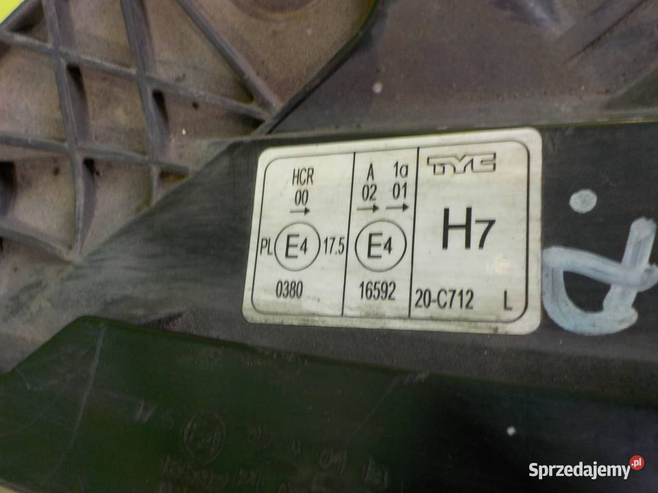 NISSAN QASHQAI I J10 10r 5D lampa lewa przod Suków