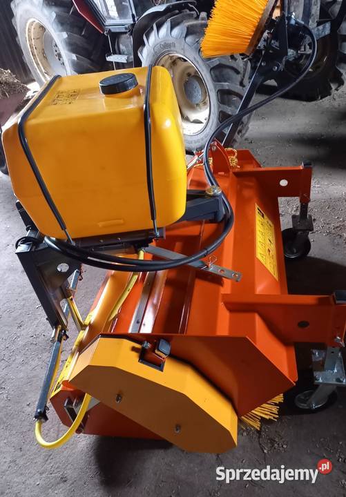 Zamiatanie parkingów placów zamiatarka Stężyca