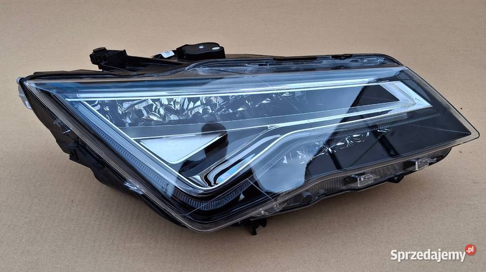 SEAT ATECA 1620 REFLEKTOR PRAWY FULL LED LAMPA Bieleń