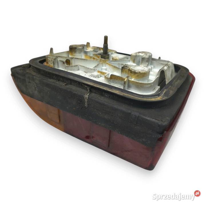 LAMPA PRAWA Peugeot 205 19831988 HTB tylna Chełm