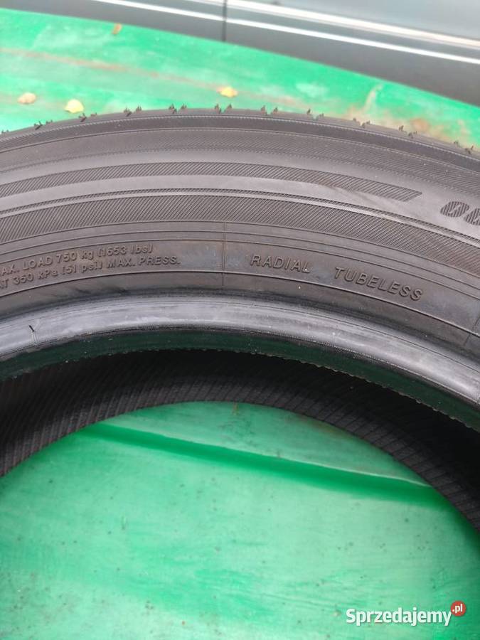 Opony YOKOHAMA ADVAN V61 22555R18 98H 7 TYDZIEŃ