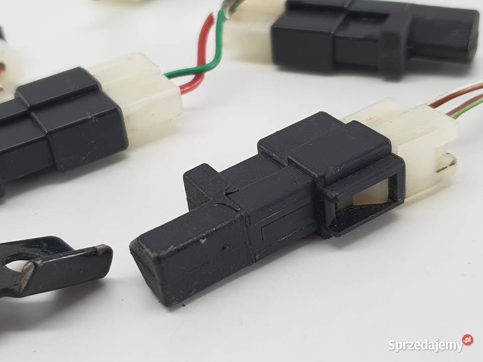 WTYCZKA KOSTKA PRZEKAZNIK PEUGEOT EVIVACITY Janowice