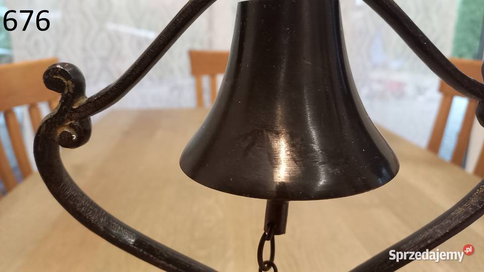 Dzwonek metalowy stojacy stołowy 676