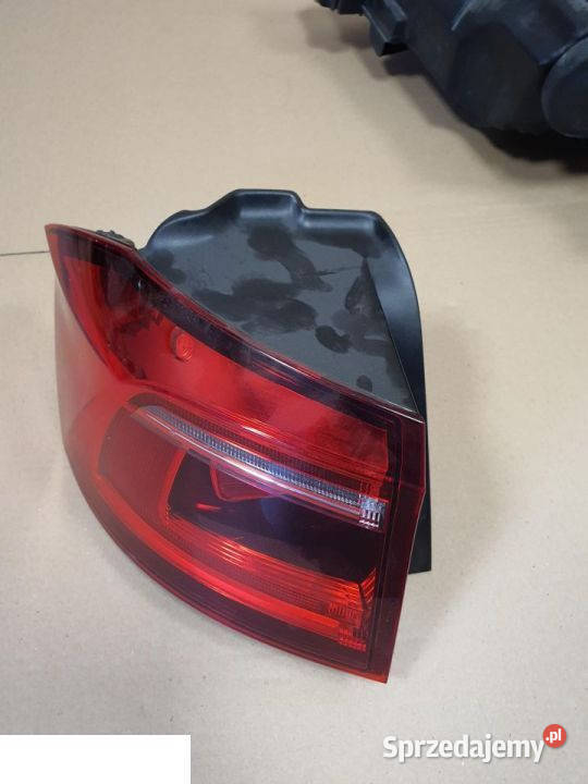 Volkswagen sportsvan lampa tył lewa lubelskie Kozubszczyzna