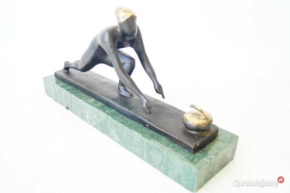 Figura z brązu gra w curling prezent figurka Gizałki