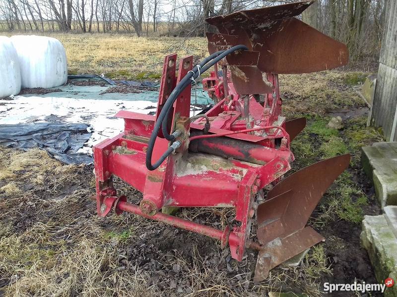 Pług 3 skibowy obrotowy INTERNATIONAL Kolano