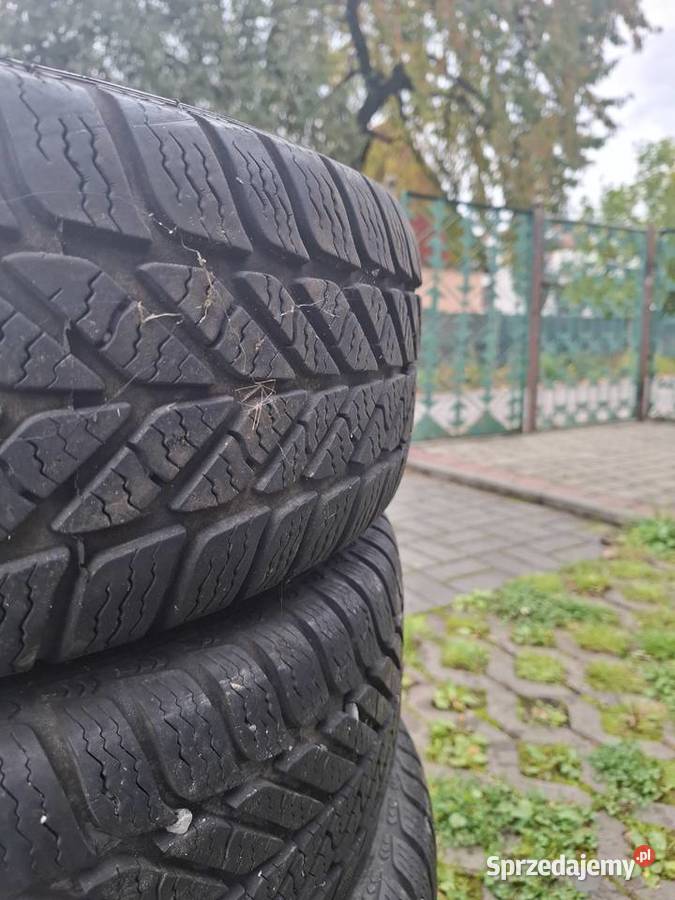 Opony Dębica Frigo 19560 R15 komplet zima