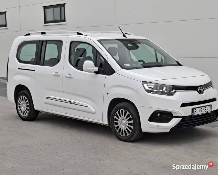 Toyota Proace City Verso LONG 15 D4D 130 Salon 1