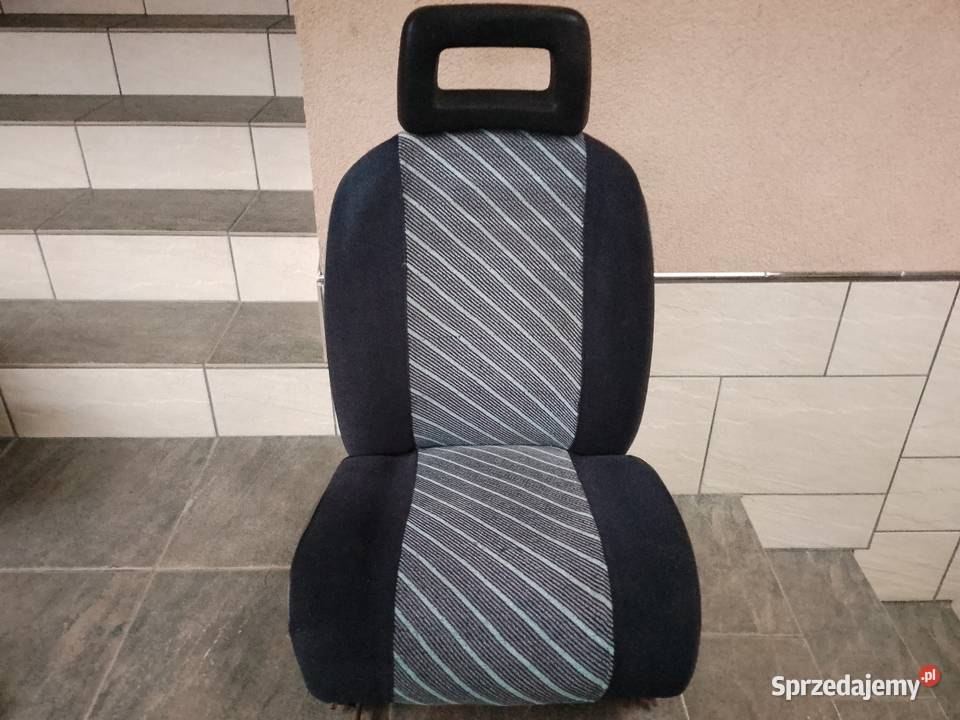 Fiat 126p fotel czyściutki wyprany kanapa tył Fotele i kanapy Motoryzacja Chrzanów sprzedam