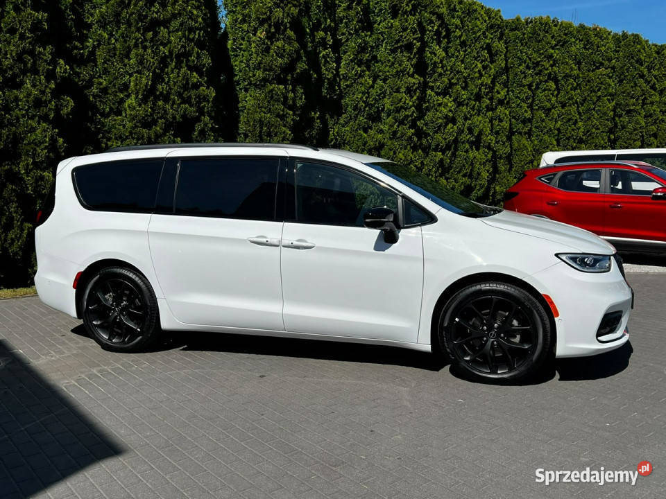 Chrysler Pacifica 36 V6 286 7 osób Nowa Kamery wielkopolskie