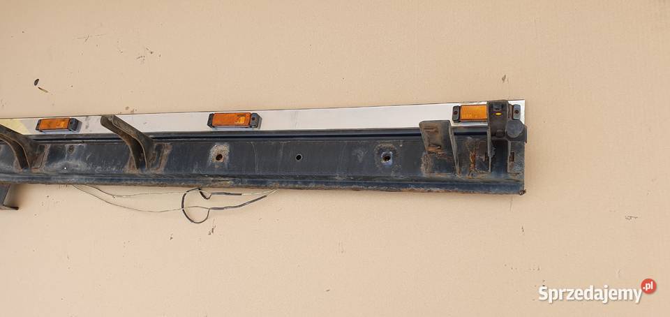 RENAULT MAGNUM PODŁUŻNICA LEWA Bieleń