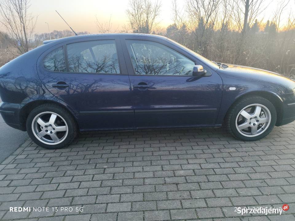 Seat Leon odtwarzacz DVD Wołów