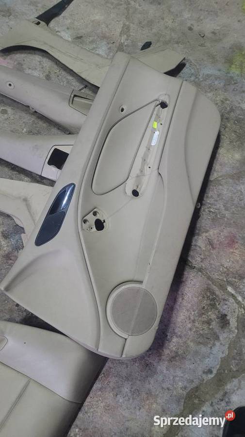 Sprzedam pozostałości wnętrza e46 cabrio osobowe