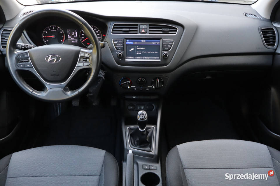 Hyundai i20 10 TGDI światła przeciwmgielne i20