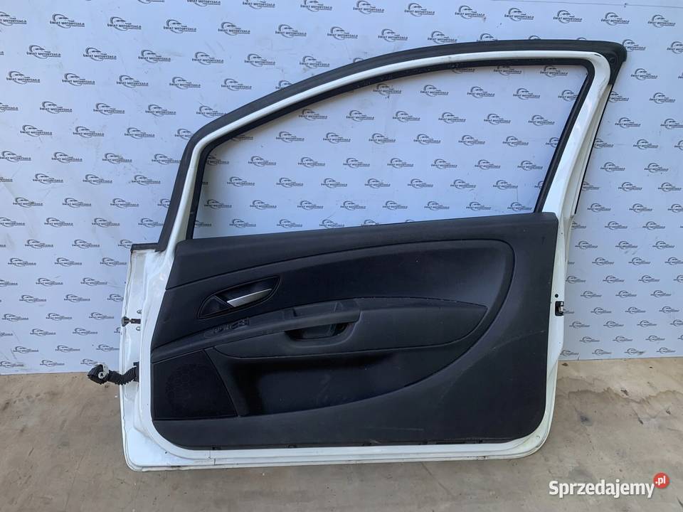 FIAT GRANDE PUNTO 09r drzwi prawe przód Kielce sprzedam