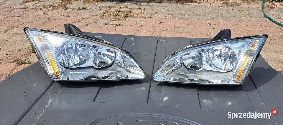 Lampa lewa I prawa Ford Focus
