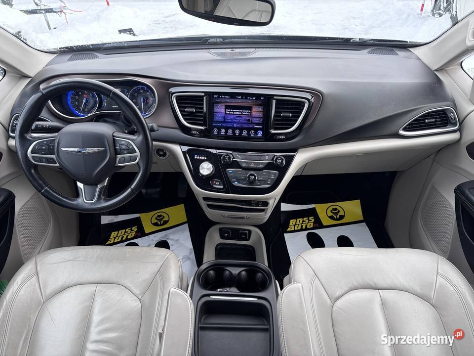 Chrysler Pacifica 2017 Warszawa