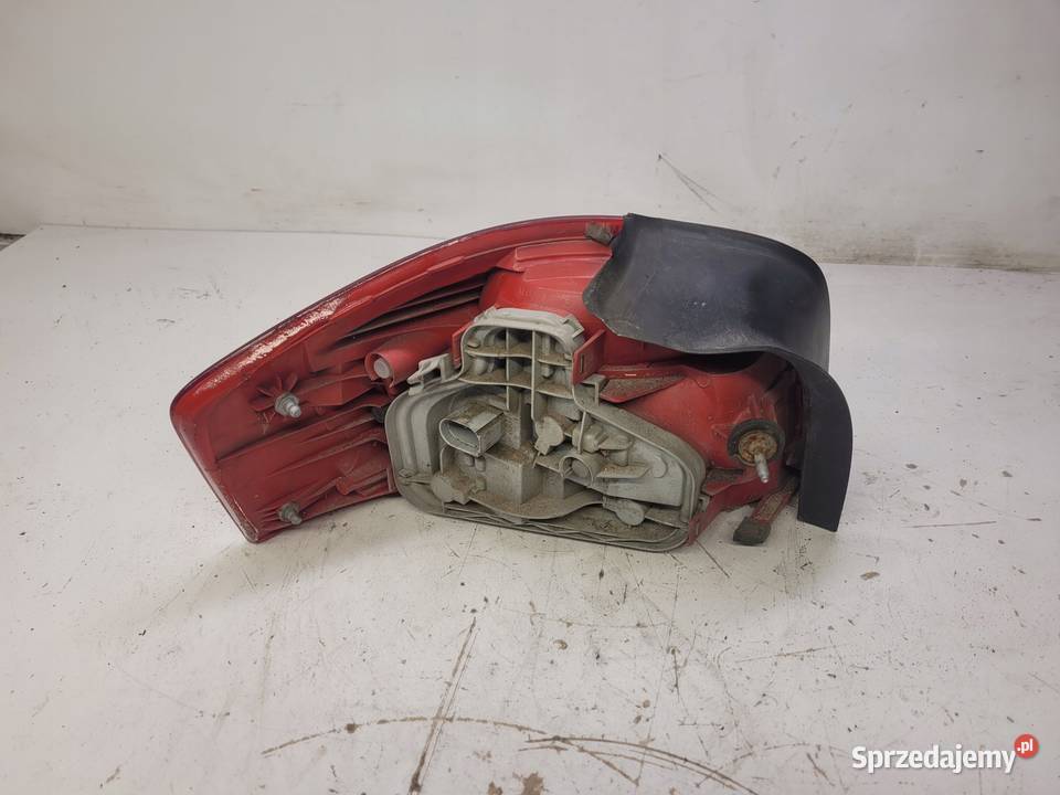LAMPA PRAWY TYŁ AUDI A3 8P LIFT 0812 8P3945096 Lampy tylne śląskie Przystajń sprzedam