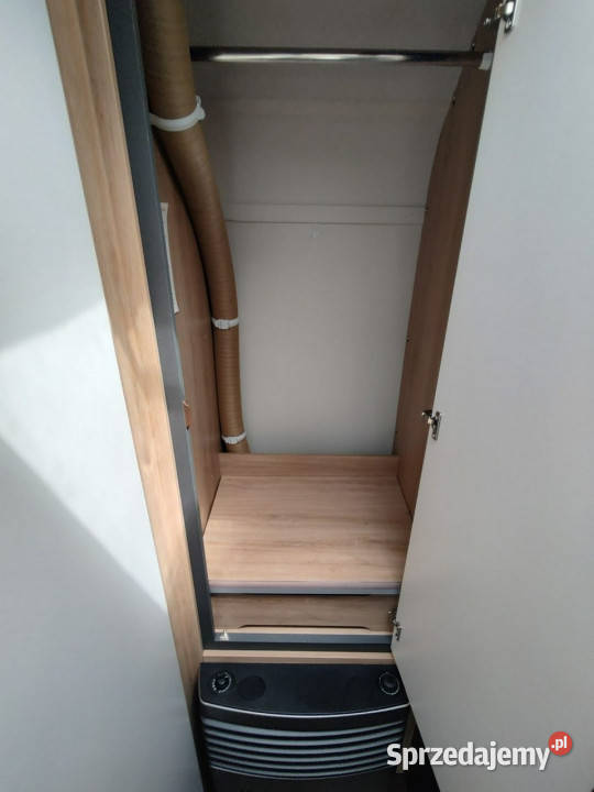 przyczepy kempingowe Knaus Sport 500 KD z dużą KNAUS Kempingowe