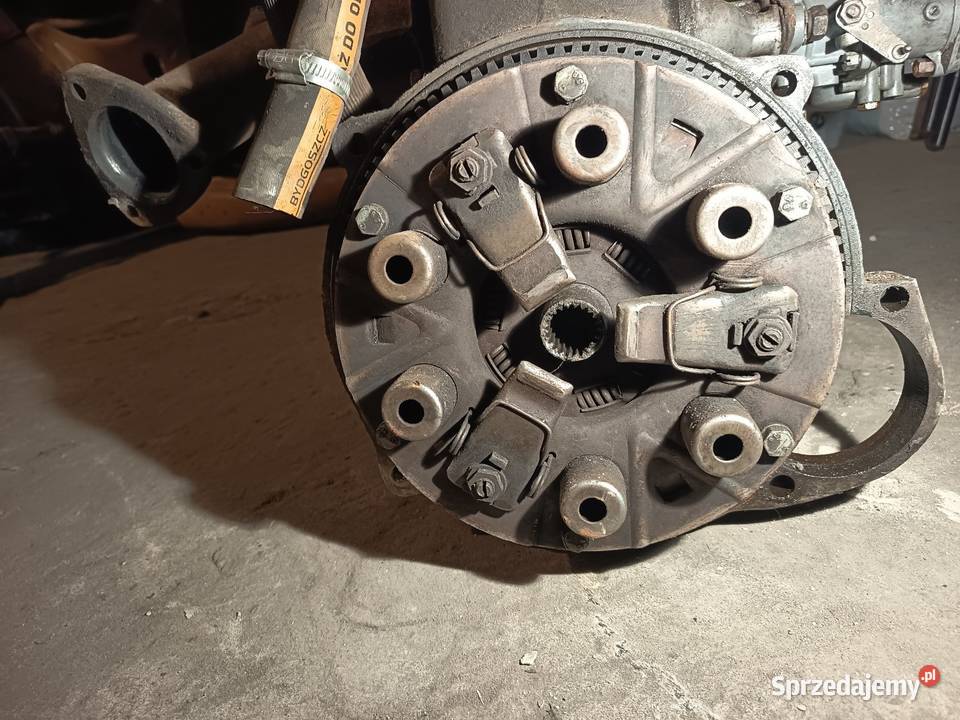 Silnik skrzynia syrena 105 Bosto r20 s31