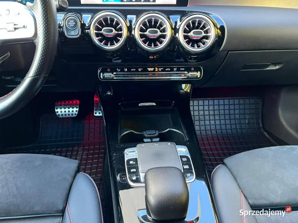 Mercedes CLA 180 CLA180 Automat AMGLine Panorama Sedan / Limuzyna wielkopolskie Baranowo