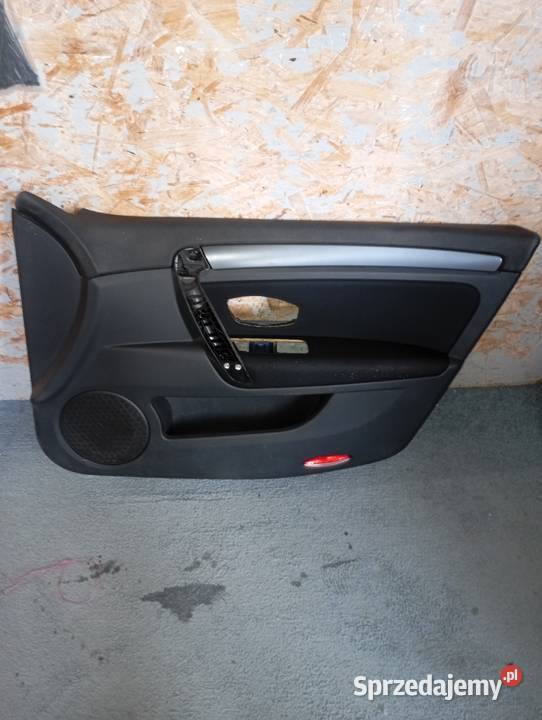 Renault Laguna 3 boczek drzwi Tapicerki samochodowe mazowieckie sprzedam