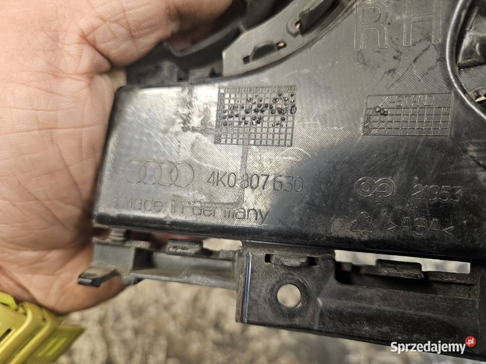 AUDI A6 C8 4K0 UCHWYT PRAWY MOCOWANIE PRAWE Międzychód