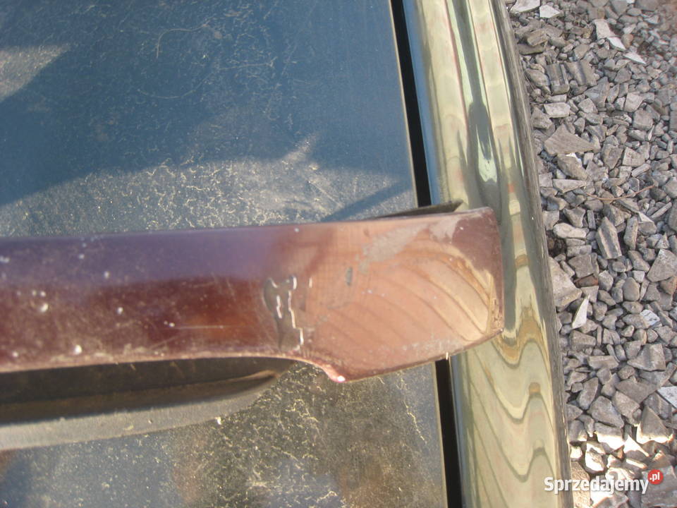 Grill atrapa chłodnicy wlot powietrza Renault Rok produkcji 1999