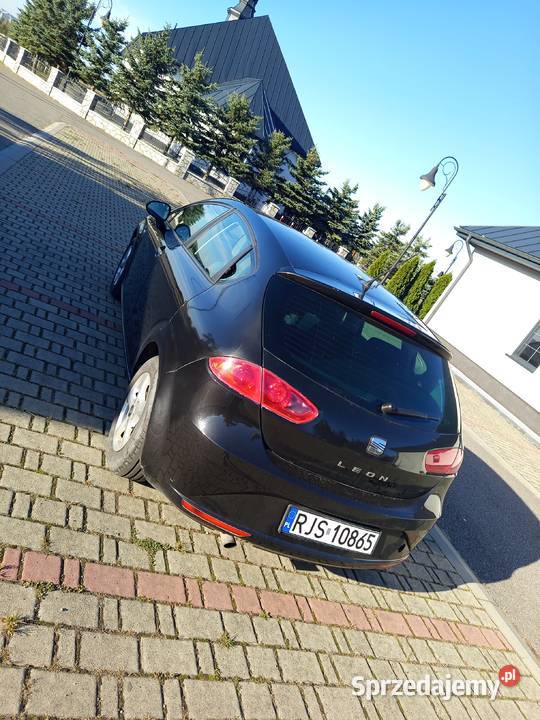 Seat Leon 2 2010 polift lakier metallic Nowy Żmigród