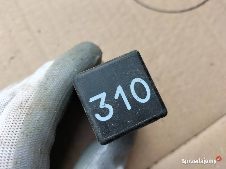 PRZEKAŹNIK AUDI VW 310 893919082A Kamień-Kolonia