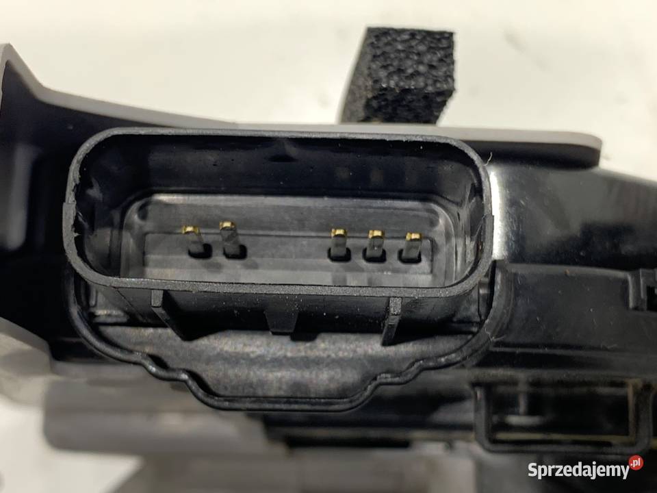 ZAMEK DRZWI PRAWY PRZÓD KIA STINGER Hatchback osobowe