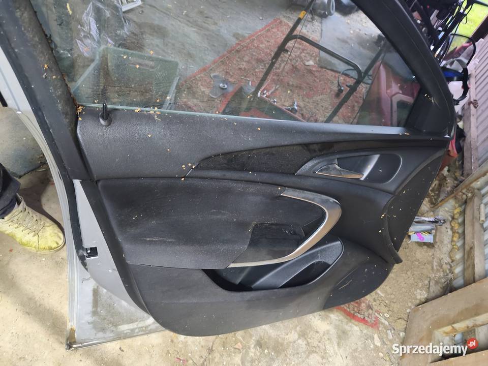 Sprzedam drzwi lewe opel Insignia HB Rok produkcji 2010 Sadowie