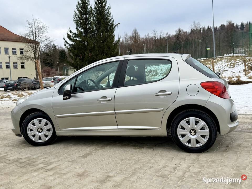 Peugeot 207 14 benzyna 2009 116 Zadbany Ideał manualna Kłodzko