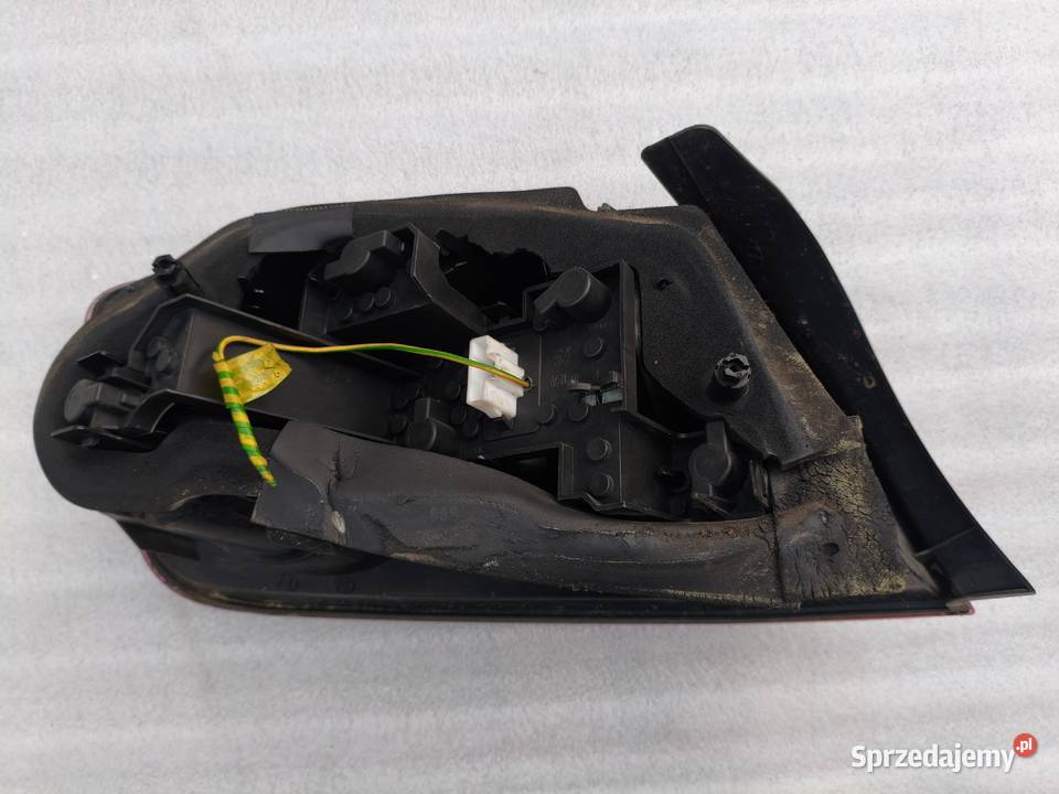 Lampa Prawy Tył Tylna Prawa Peugeot 407 Sedan Wyszków