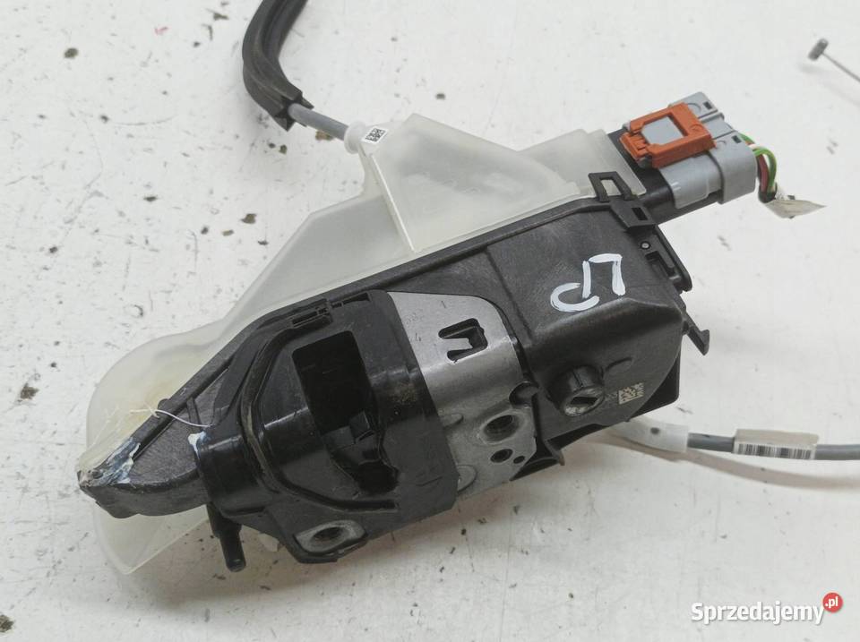 ZAMEK DRZWI LEWY PRZÓD EU PSA444423 Peugeot 2008 sprzedam