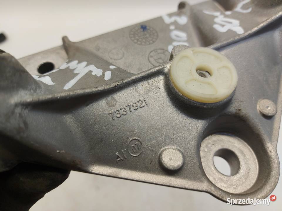 BMW G05 X5 30d 2019r WSPORNIK MOCOWANIE 100604 osobowe Części montażowe dolnośląskie