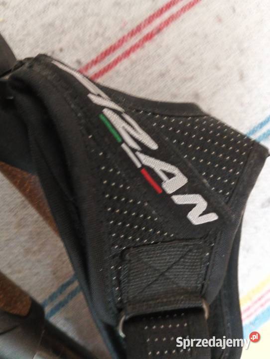 Kijki trechingowe sprzedam kolor taki na zdjęciu Pozostałe Łódź sprzedam