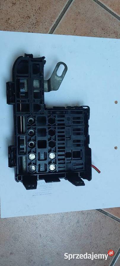 Skrzynka bezpieczników na akumulator 13185559 Skrzynki bezpieczników Szczecin